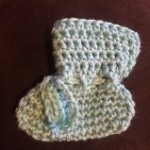 crochet baby booties, free crochet baby booties pattern, how to crochet baby booties, super easy crochet baby booties pattern, free crochet patterns, find free crochet patterns for baby booties