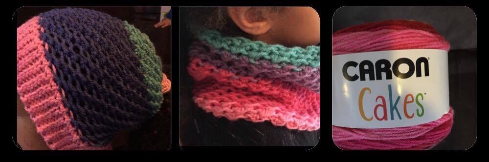 caron cakes, moss stitch crochet neck warmer, moss stitch crochet messy bun hat, free crochet hat pattern, free crochet neck warmer
