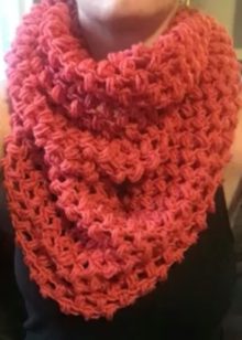 puff stitch scarf, puff stitch infinity scarf, beginner scarf pattern, easy crochet pattern