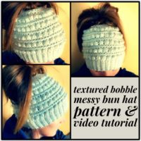 crochet bun hat, messy bun hat, bobble stitch, bobble stitch crochet hat, crochet hat tutorial, how to crochet, how to crochet a hat