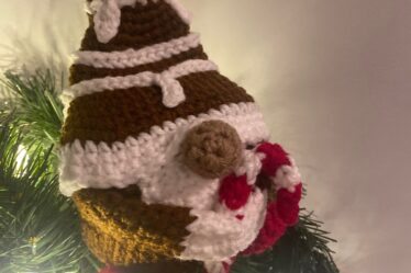 crochet, crochet gnome, gingerbread gnome, crochet gingerbread, Christmas decor, crochet Christmas pattern, Christmas decoration crochet, crochet gift idea, crochet Christmas