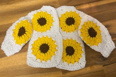 sunflower, crochet sunflower, crochet sunflower square, sunflower granny square, crochet cardigan, sunflower cardigan, granny square cardigan