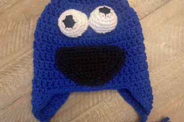 cookie monster, crochet cookie monster, crochet hat, crochet cookie monster hat, crochet cookie monster hat pattern, crochet kids hat pattern, how to crochet a hat, crochet hat pattern for beginners, beginner friendly crochet pattern