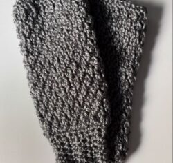 leg warmers, crochet leg warmers, how to crochet leg warmers, diy crochet, how to crochet, easy crochet leg warmers, crochet leg warmer pattern, crochet leg warmers pattern for beginners, crochet leg warmer tutorial, free crochet leg warmer pattern