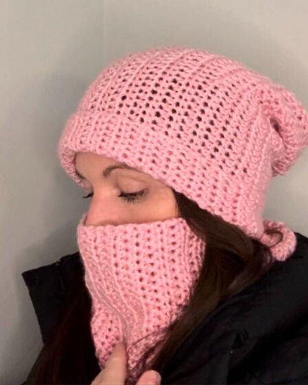 diy crochet, diy crochet slouchy hat, diy crochet slouchy beanie, crochet slouchy beanie free pattern ,crochet tam, how to crochet a slouchy beanie hat for beginners, how to crochet a scarf, how to crochet a neckwarmer, how to crochet a cowl, diy bonnet hat, diy tam, tam, crochet tam,