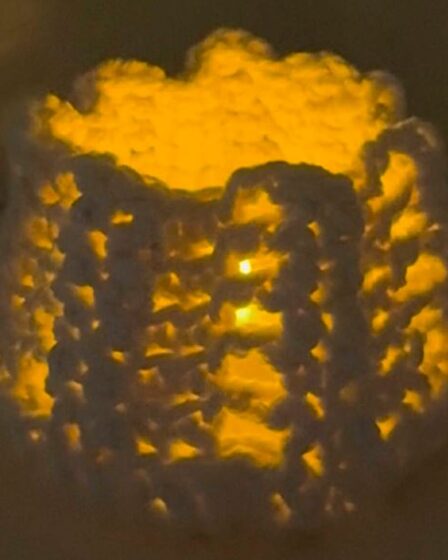 crochet lantern, lamp shade, crochet decor, crochet home, crochet fall decor, crochet patterns, easy crochet patterns, crochet home decor patterns easy for beginners,