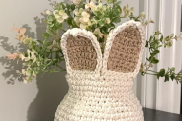 crochet bunny basket, crochet Easter bunny basket, crochet Easter decor, Easter decoration crochet pattern, crochet Easter home,
