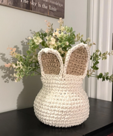 crochet bunny basket, crochet Easter bunny basket, crochet Easter decor, Easter decoration crochet pattern, crochet Easter home,
