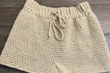 shorts, crochet shorts, how to crochet shorts, easy crochet shorts for beginners, crochet shorts tutorial, crochet shorts 3xl, crochet shorts 2xl, crochet shorts xl, free crochet patterns easy for beginners