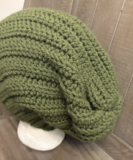 crochet slouchy beanie, ribbed crochet slouchy beanie for men, men crochet hat pattern, men crochet slouchy beanie pattern, free crochet slouchy beanie pattern, easy crochet hat for beginners, left hand crochet video tutorial, how to crochet a slouchy beanie for men, how to crochet a slouchy beanie with left hand, ribbed ear warmer, easy crochet accessories for the winter